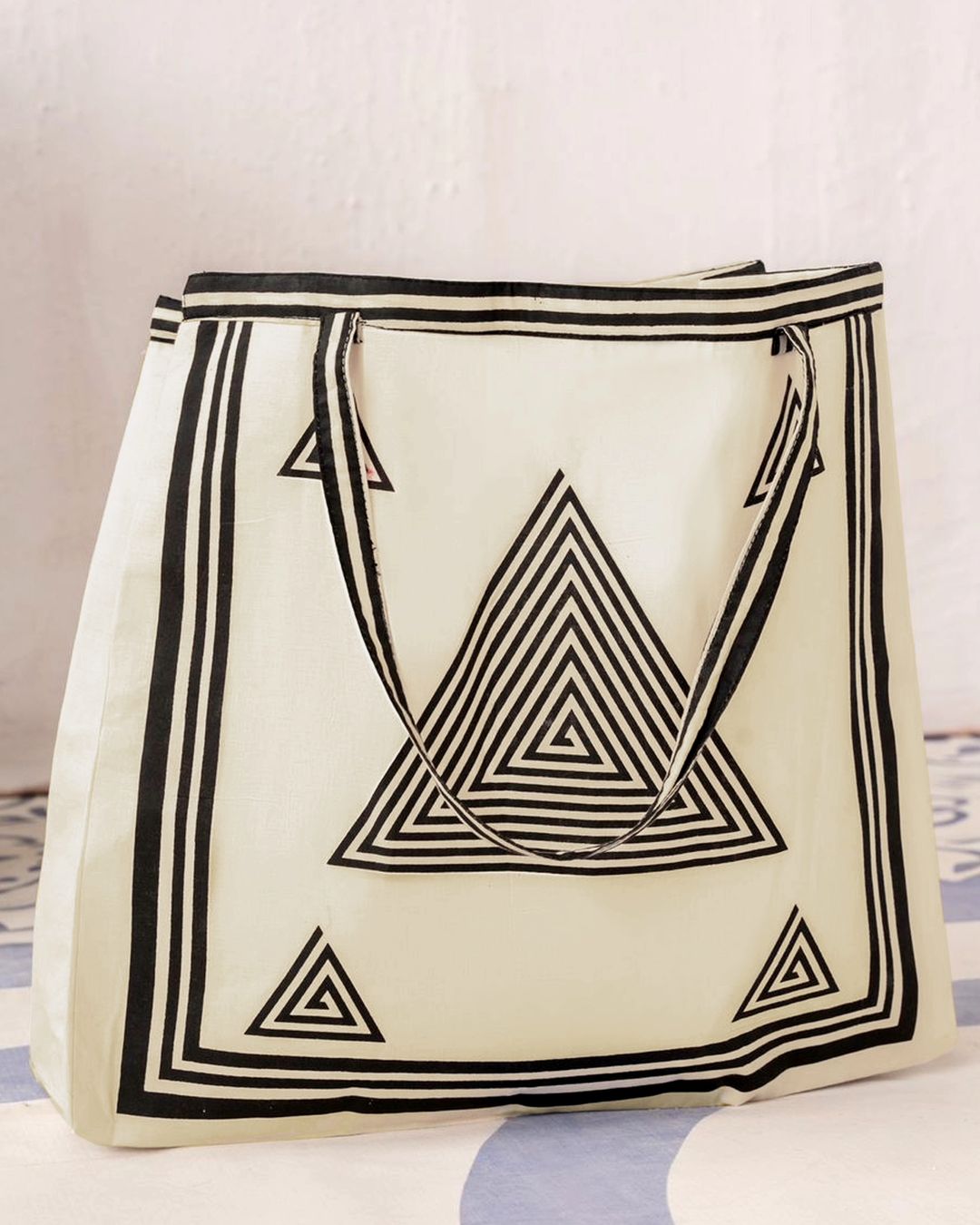 Pyramid (Stitched  2 Piece + Hand Bag)